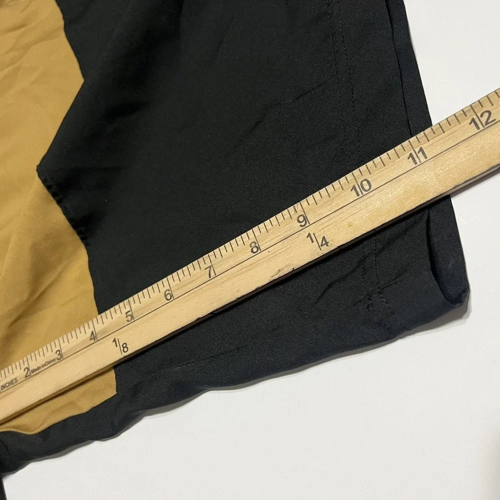 Nike Men's Dri-Fit MEDIUM Ultimate Flex Woven Black & Gold Shorts Breathable